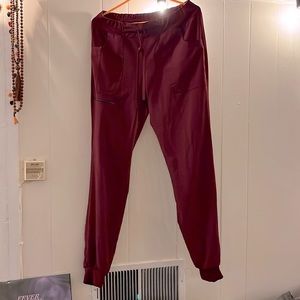 Heart soul jogger scrubs burgundy
